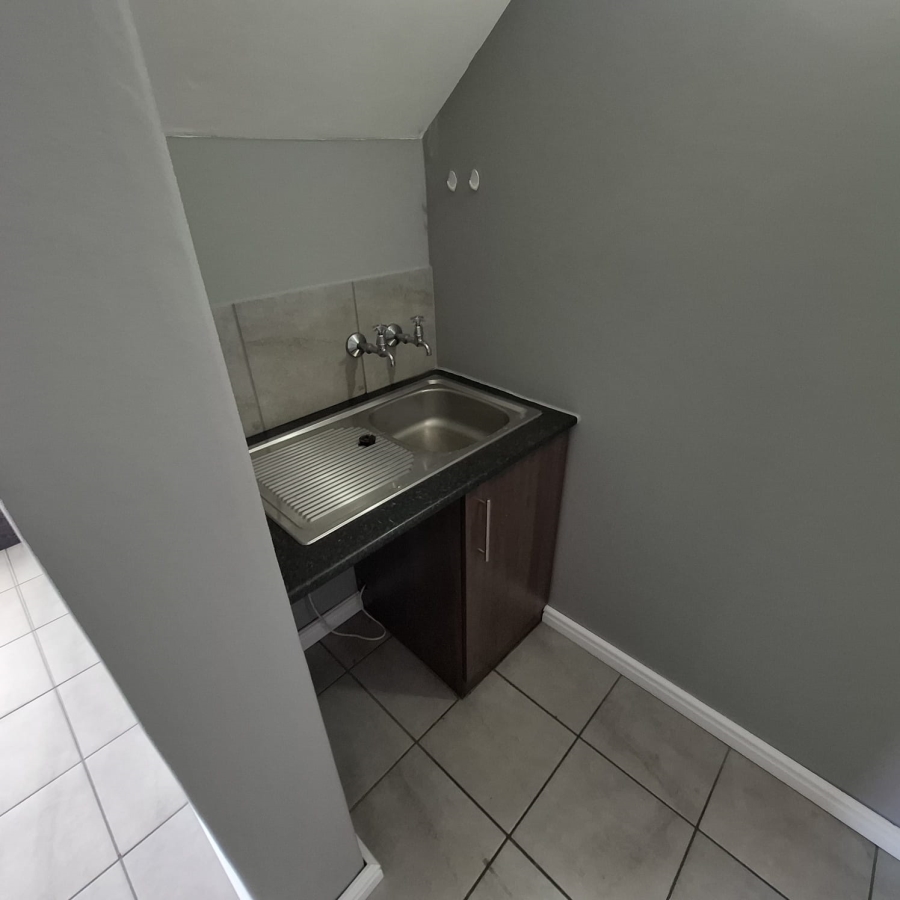 To Let commercial Property for Rent in Brackenfell Central Western Cape